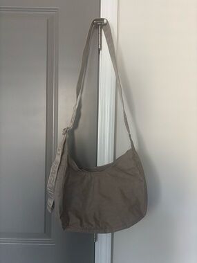 Baggu Medium Crescent Bag